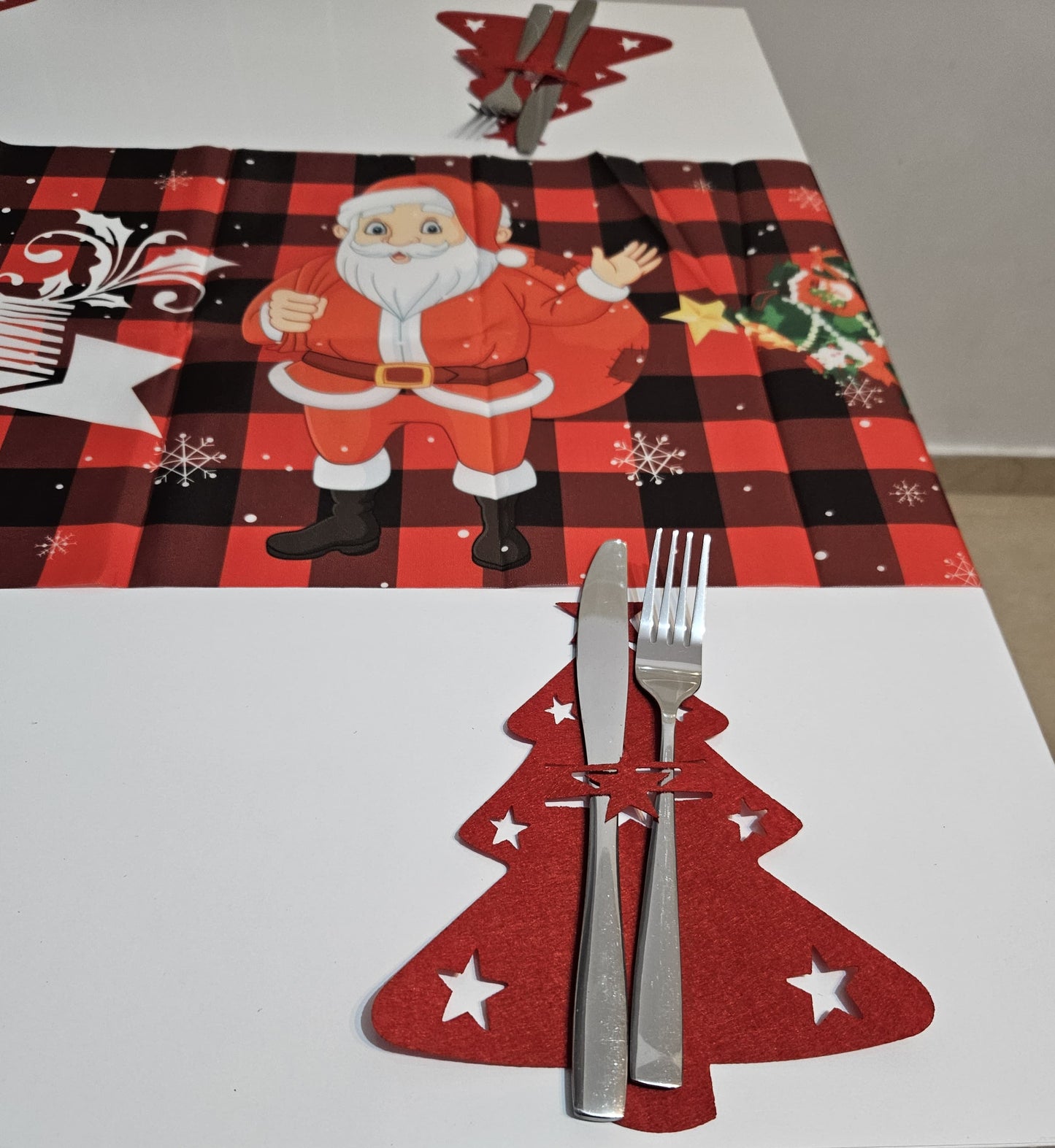 Set 6 persoane Masa de Craciun Naporn si Suport tacam A09